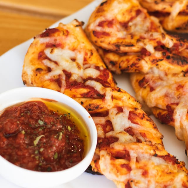 Garlic Cheese Twist.
